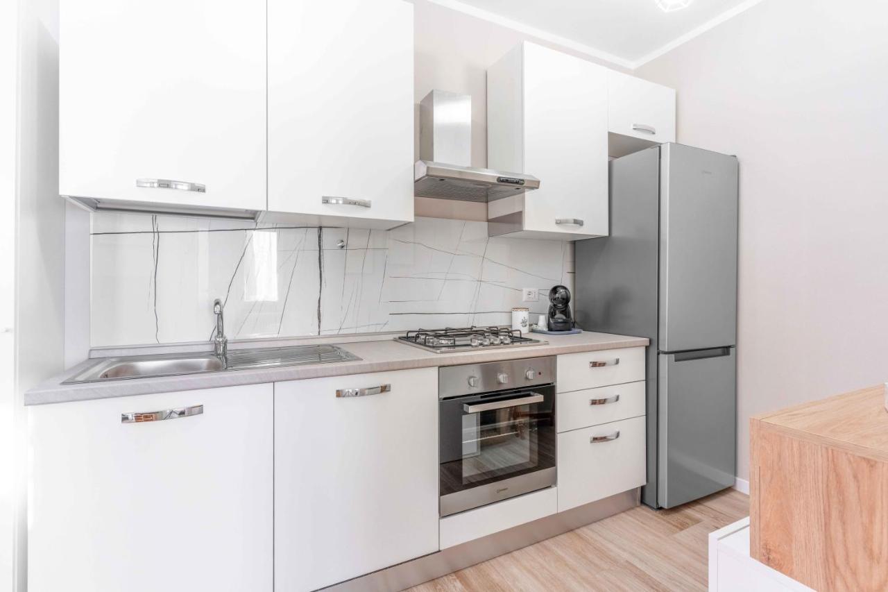 Bo13 -Crescenzago- Bright - Wifi - Elegant Apartman Milánó Kültér fotó