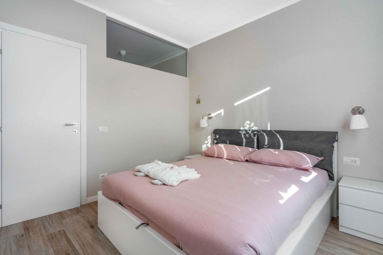 Bo13 -Crescenzago- Bright - Wifi - Elegant Apartman Milánó Kültér fotó